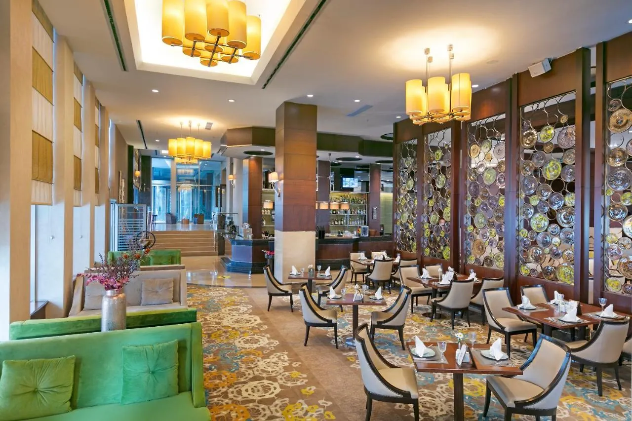 Titanic Business Kartal Hotel Istanbul 5*,